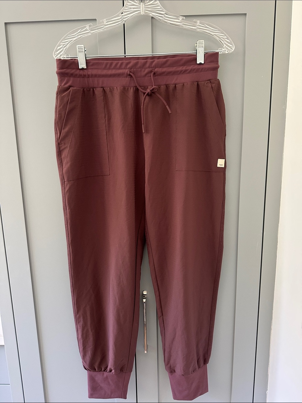 Ladies Vuori Maroon Jogger Pants - Comfortable Drawstring Bottoms